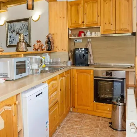 Kъща за гости калимански рай * Kalimantsi