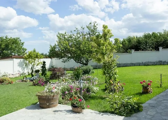 Kъща за гости калимански рай *