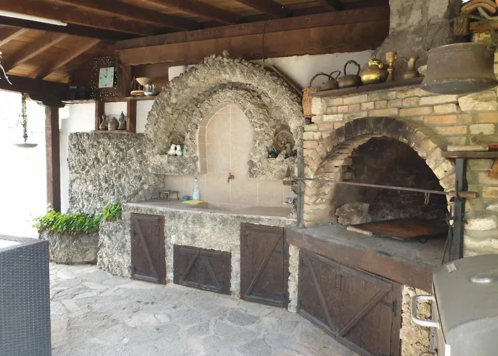 Feriehus Kъща за гости калимански рай Kalimantsi