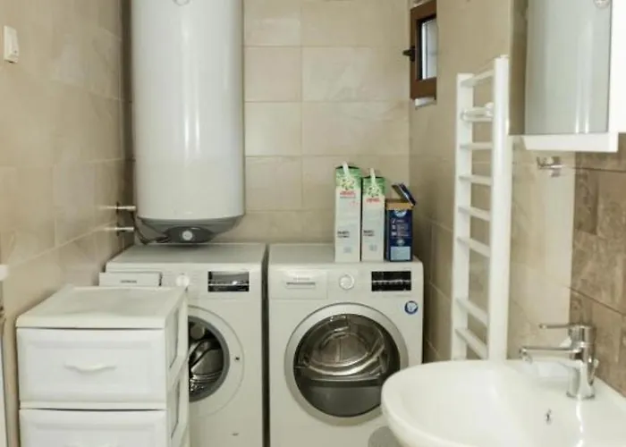 Kъща за гости калимански рай Kalimantsi