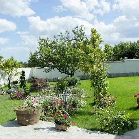 Kъща за гости калимански рай *