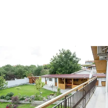 Kъща за гости калимански рай Vakantiehuis