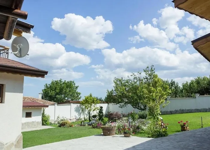 Semesterbostad Kъща за гости калимански рай